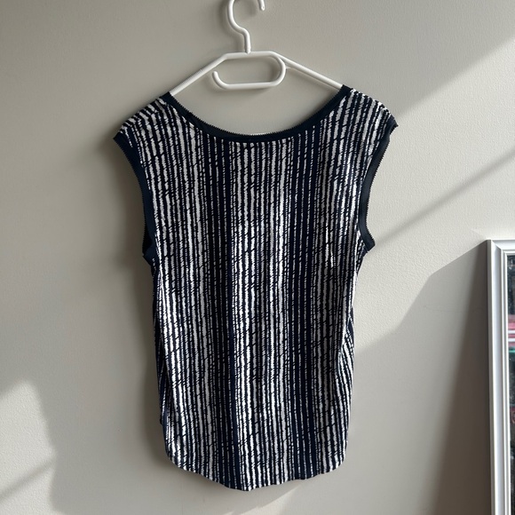 💜3 for $15💜 Navy and White Striped Cap-Sleeve Women's Dress Top - Picture 2 of 3